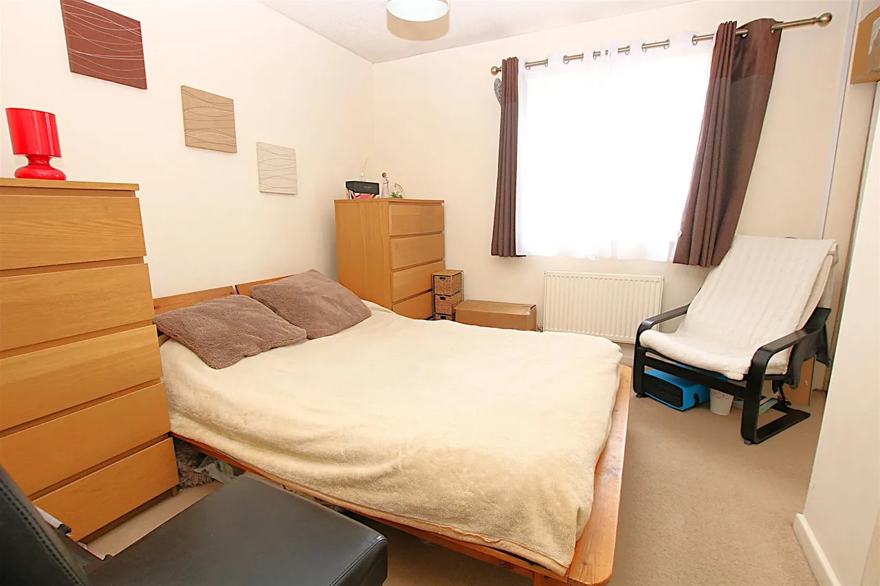 Granary Court, East Hunsbury, photo 7
