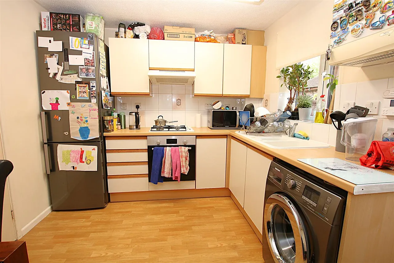 Granary Court, East Hunsbury, photo 4