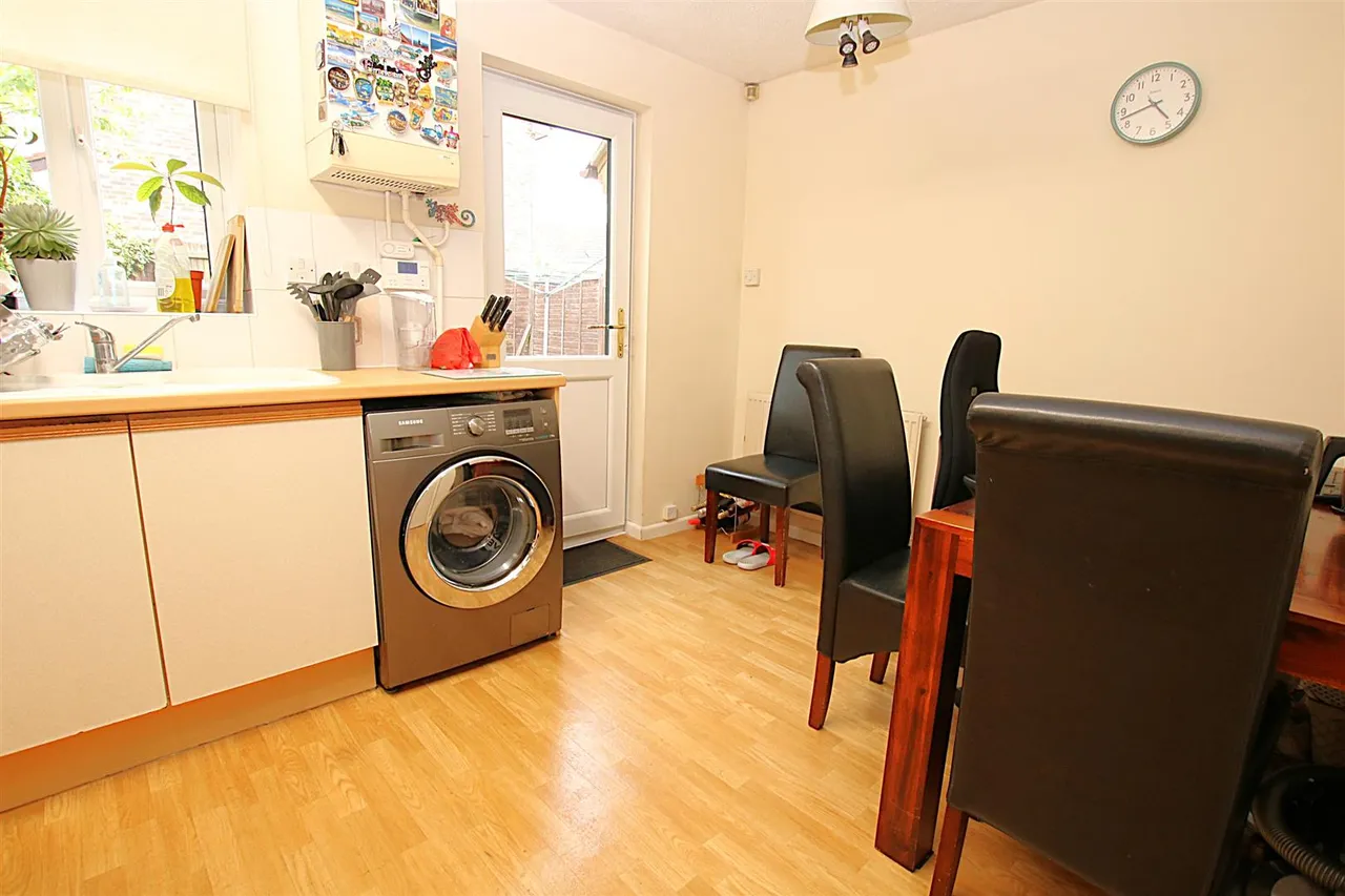 Granary Court, East Hunsbury, photo 5
