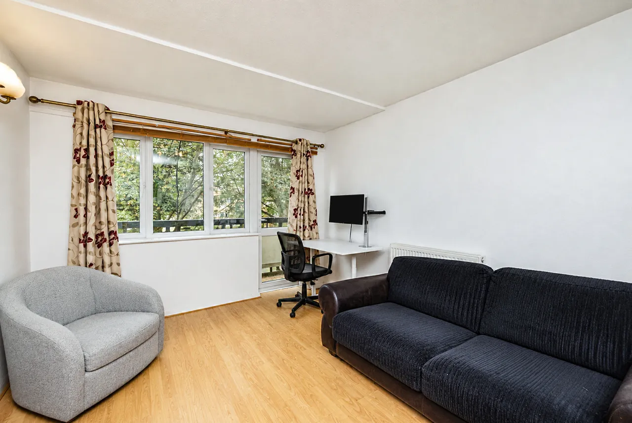 Bredhurst Close, London, SE20, photo 2