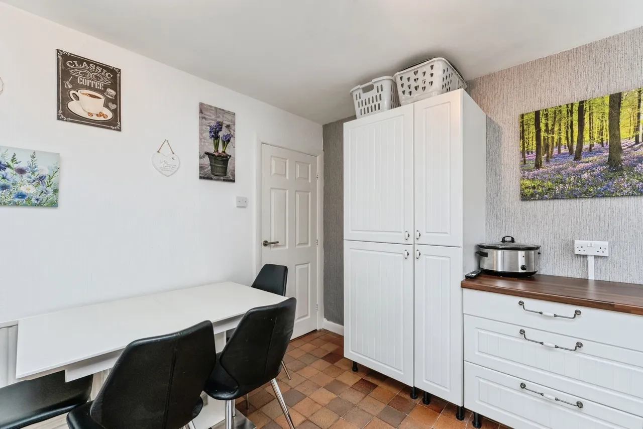 Bromfield Lane, Mold, CH7, photo 4