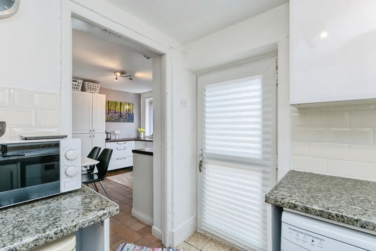 Bromfield Lane, Mold, CH7, photo 18