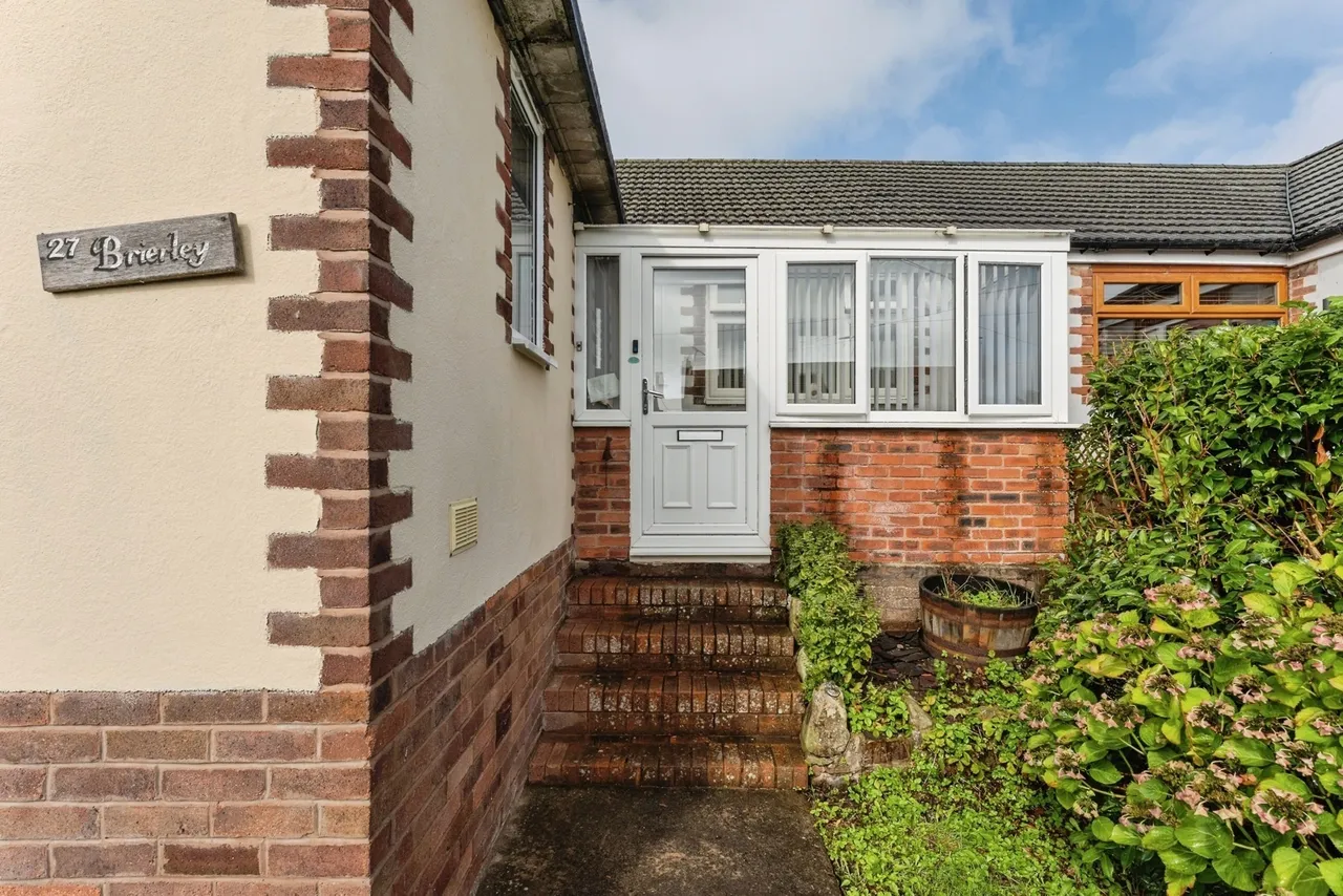 Bromfield Lane, Mold, CH7, photo 19