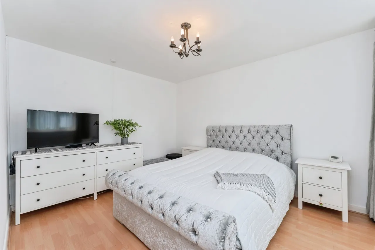 Bromfield Lane, Mold, CH7, photo 13