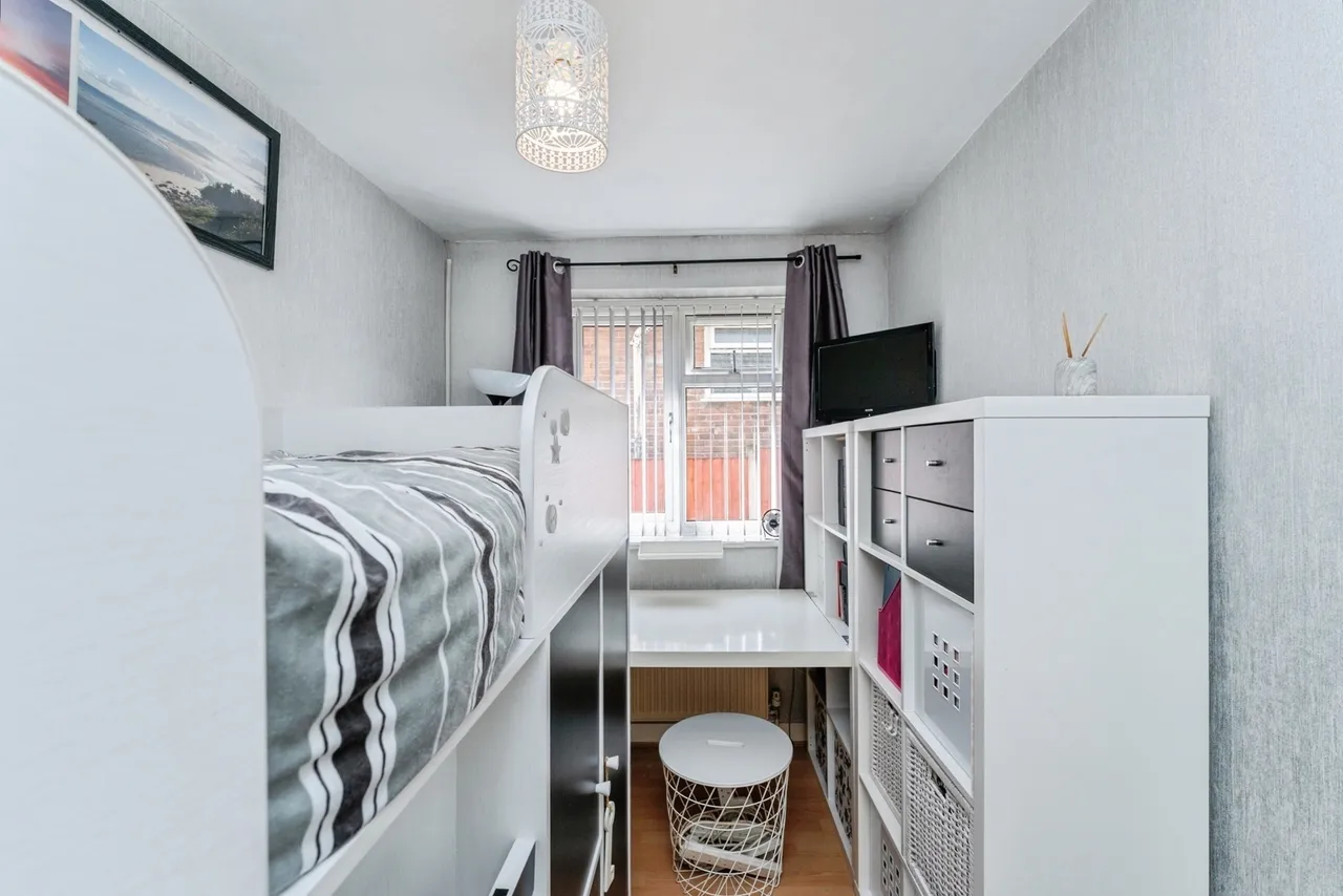 Bromfield Lane, Mold, CH7, photo 17