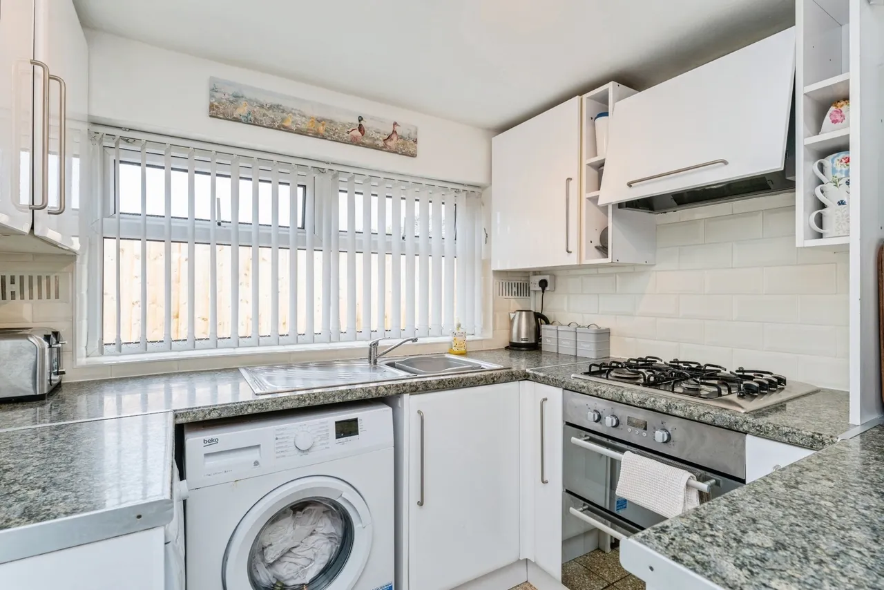 Bromfield Lane, Mold, CH7, photo 5