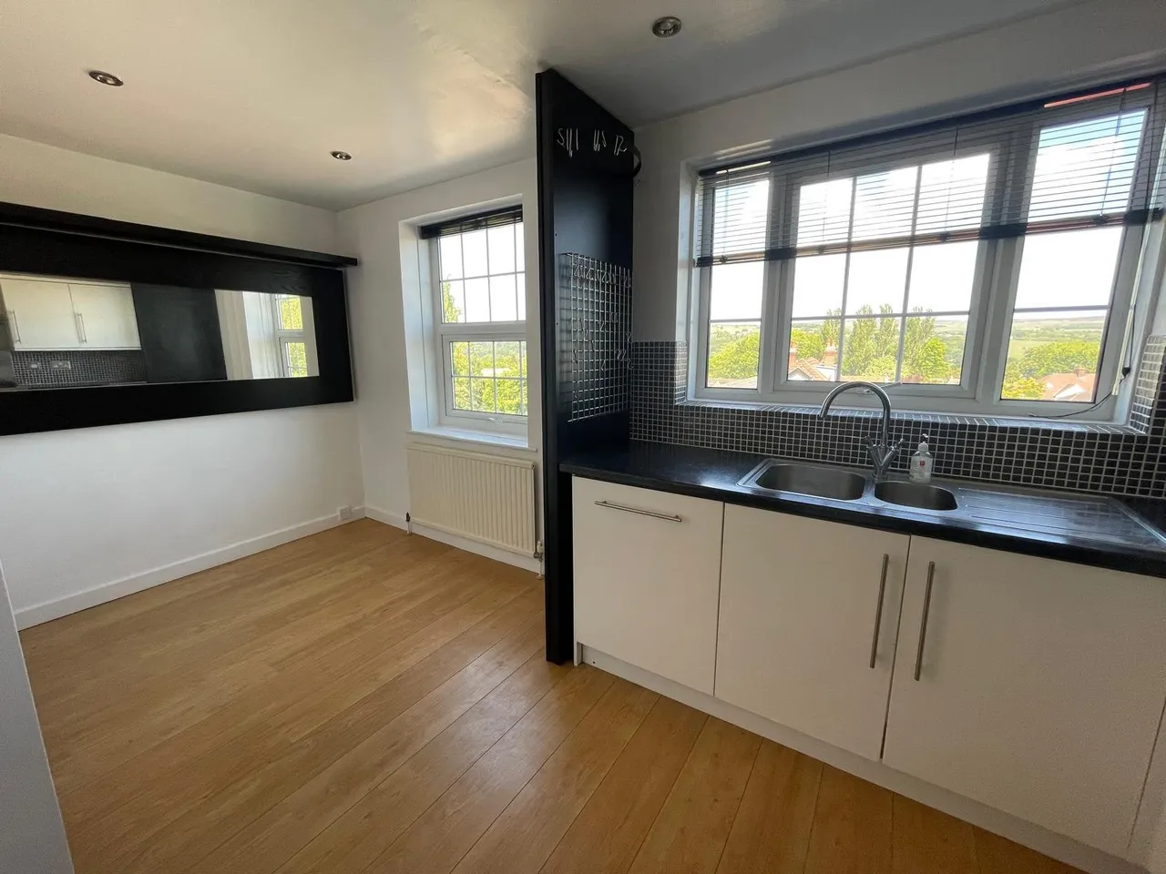 Marlborough Square, Ilkley, LS29, photo 5