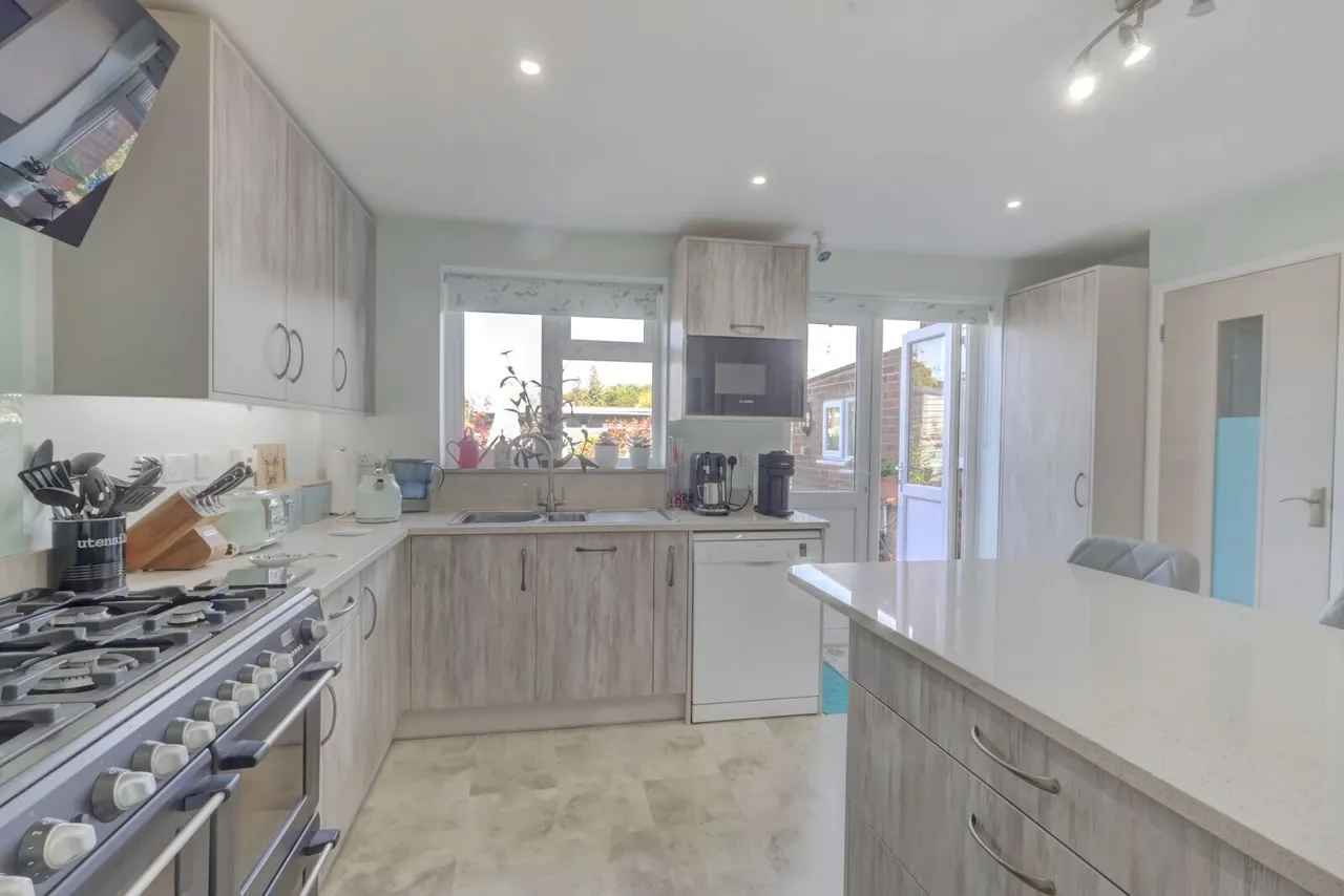 Woodfield Road, Princes Risborough, HP27, photo 4