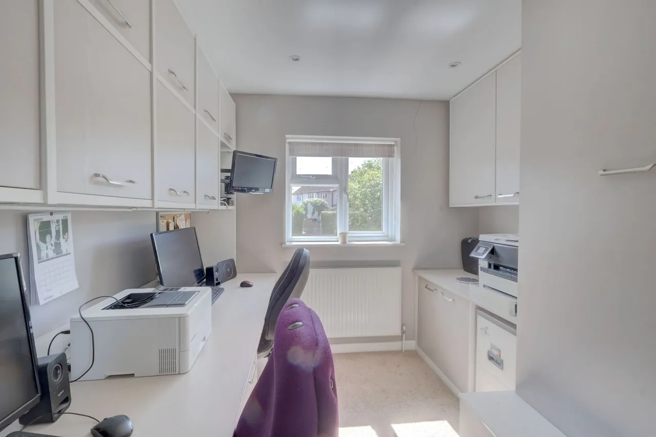 Woodfield Road, Princes Risborough, HP27, photo 8
