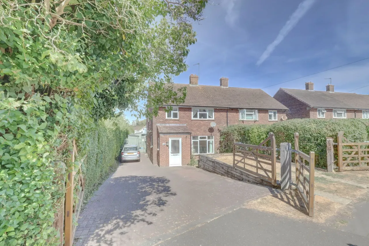 3 bed house for sale, Woodfield Road, Princes Risborough, HP27