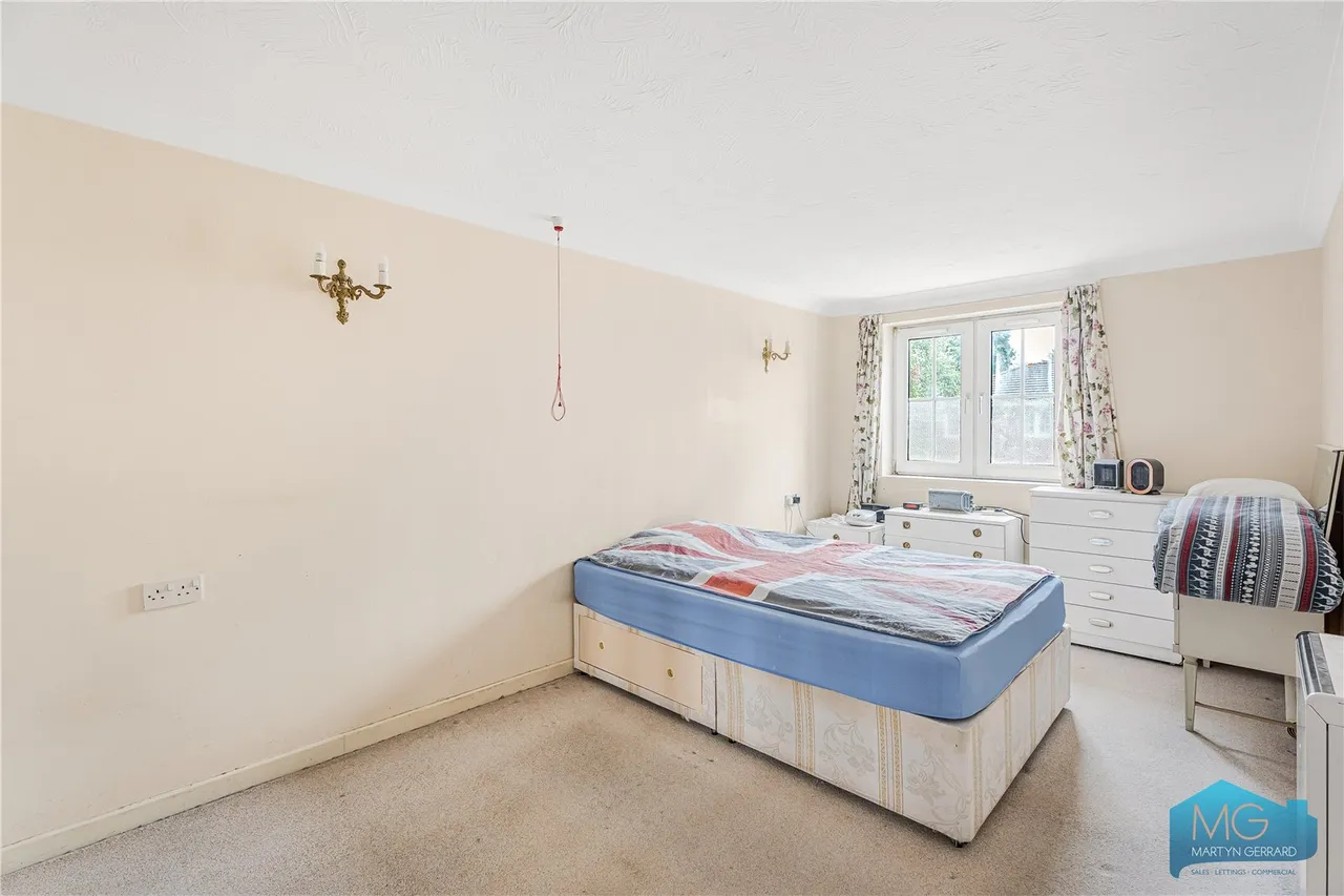Avenue Road, London, N14, photo 7