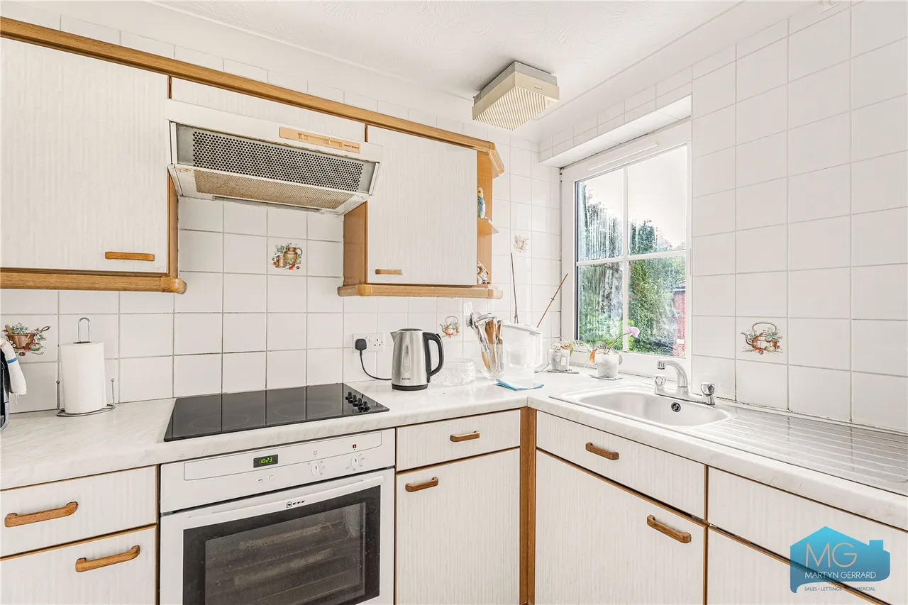 Avenue Road, London, N14, photo 4