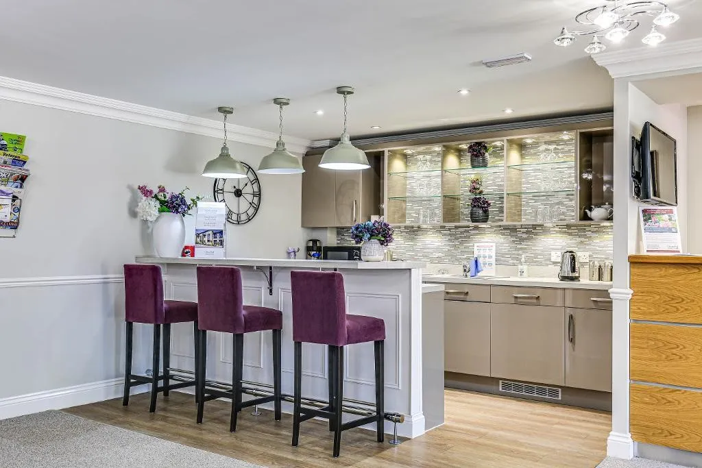 Addington Road, South Croydon, photo 6