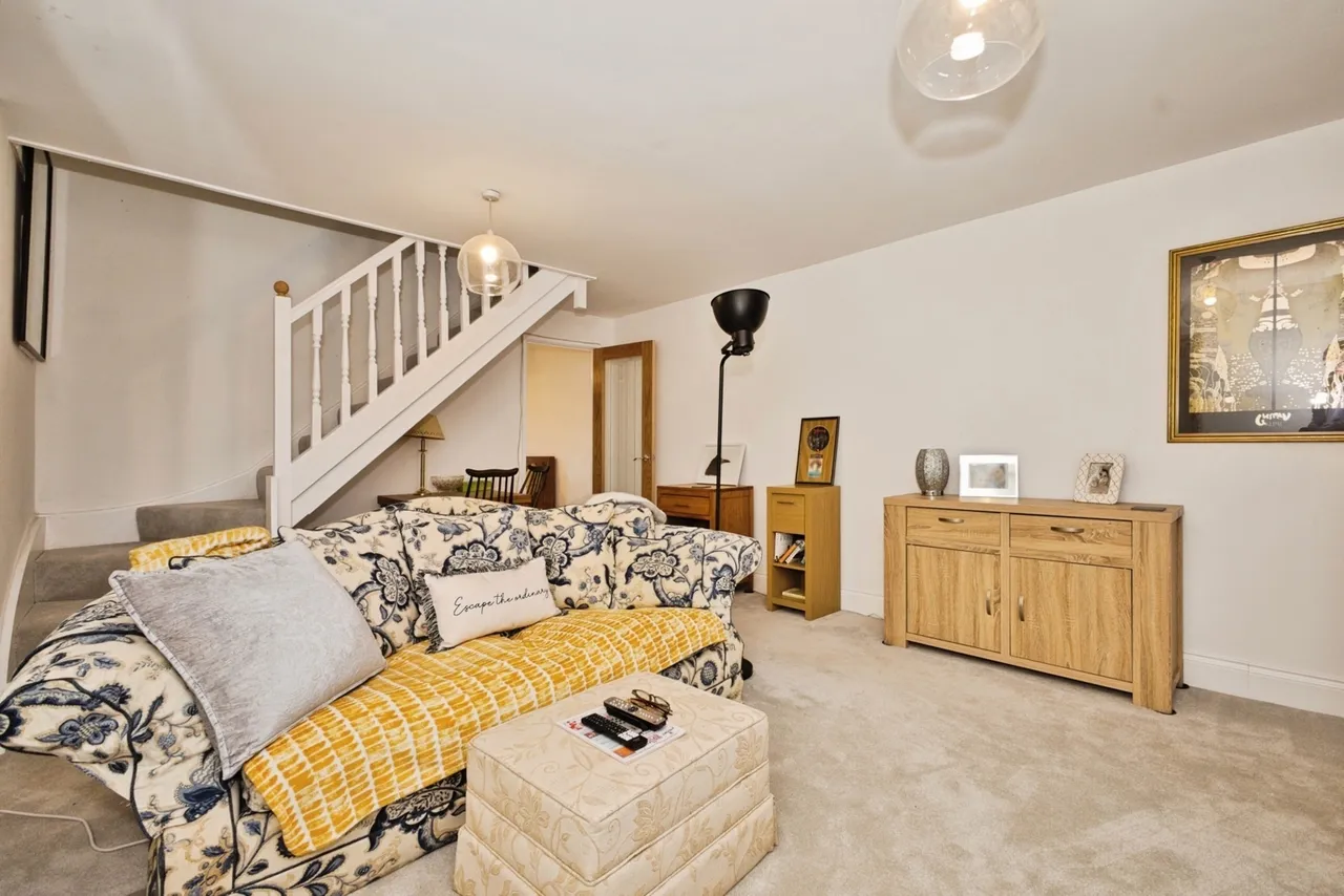 Golding Close, Wells, BA5, photo 4