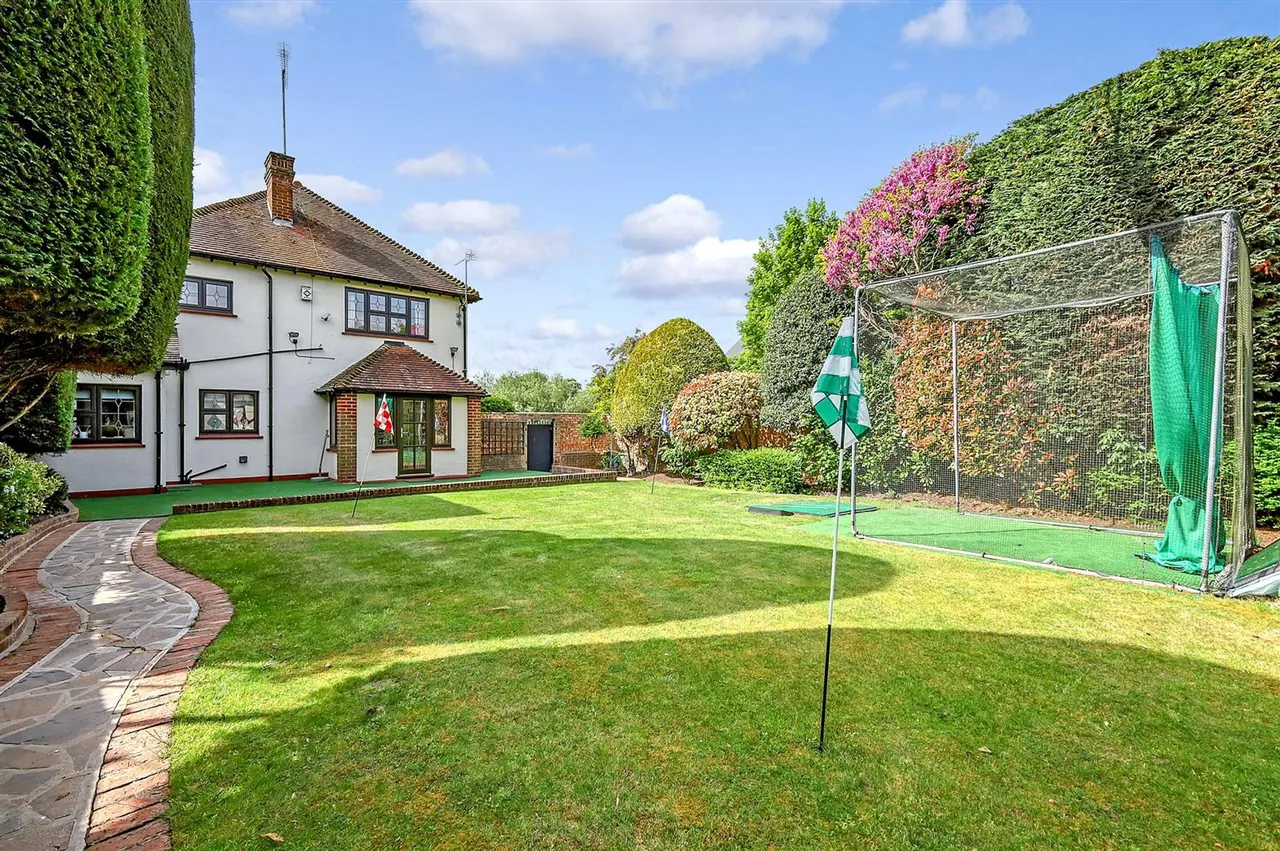 Courtland Drive, Chigwell, IG7, photo 28