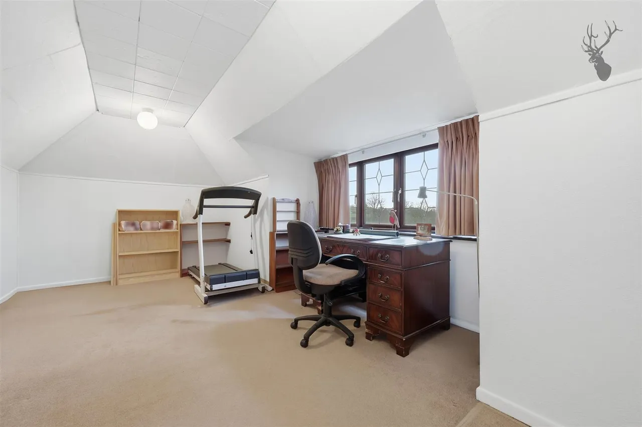 Courtland Drive, Chigwell, IG7, photo 24