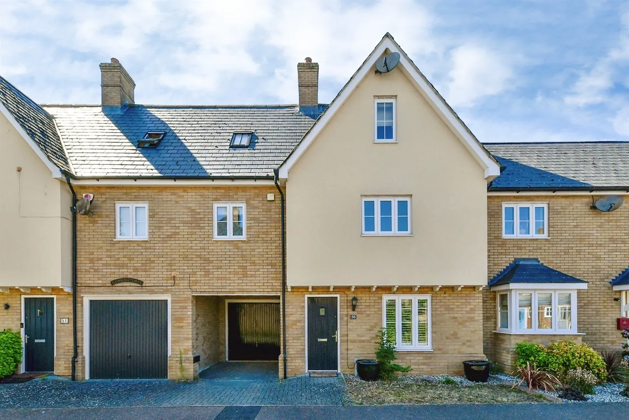 3 bed house for sale — Heronslee, Shefford