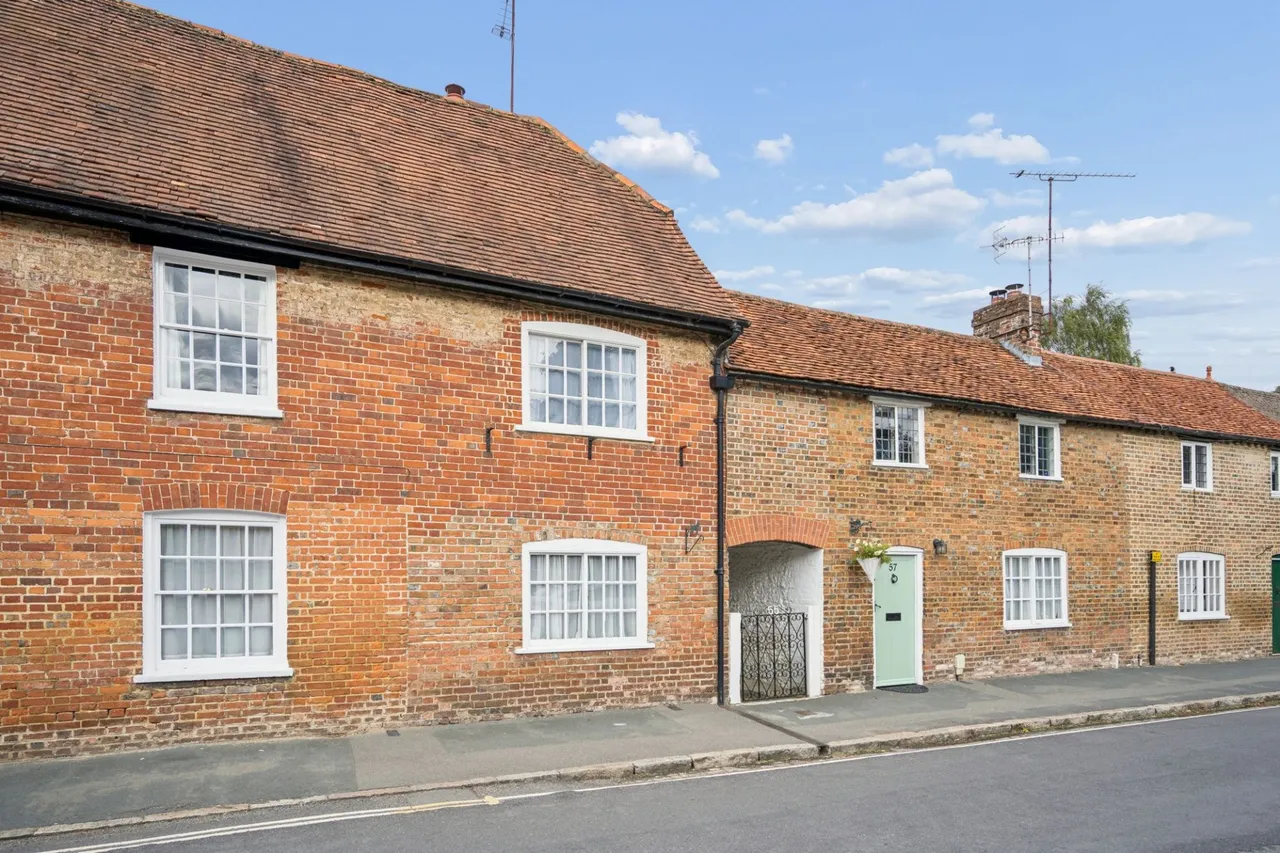 2 bed house for sale, Church Street, Great Missenden, HP16