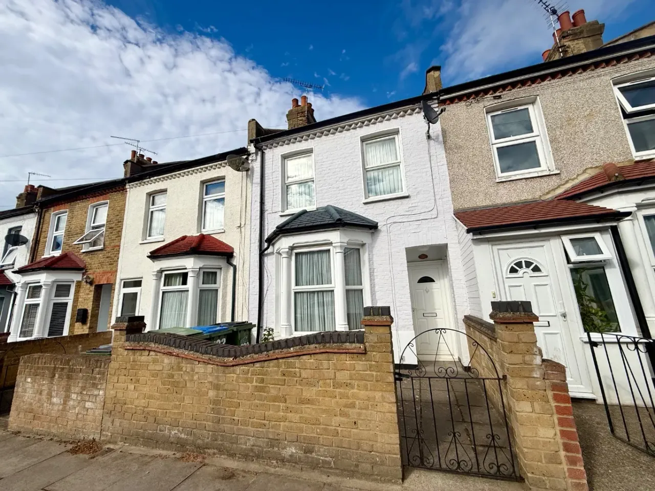 2 bed house for sale — Kirkham Street, Plumstead, London, SE18 2EL