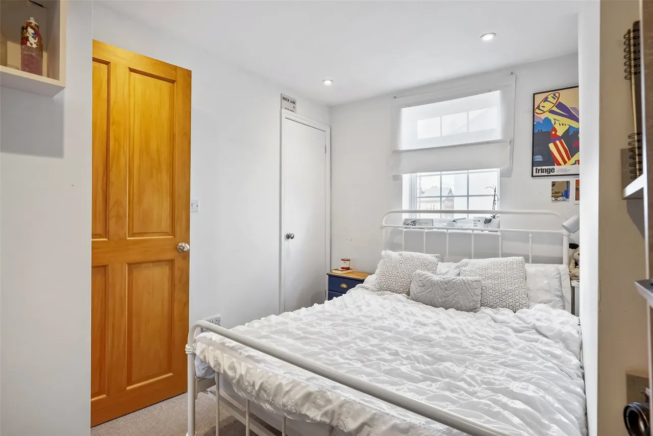 Parrs Place, Hampton, TW12 2NJ, photo 8
