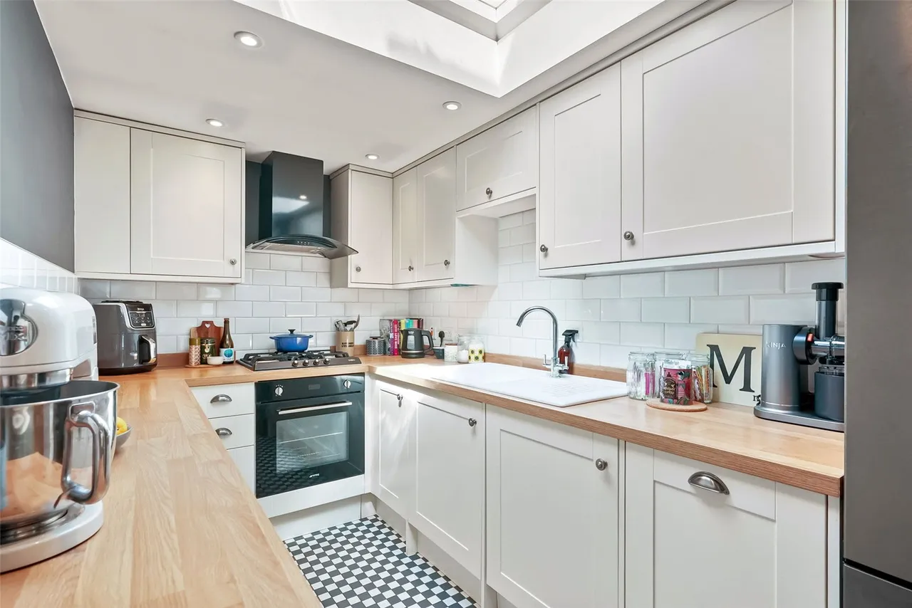 Parrs Place, Hampton, TW12 2NJ, photo 6
