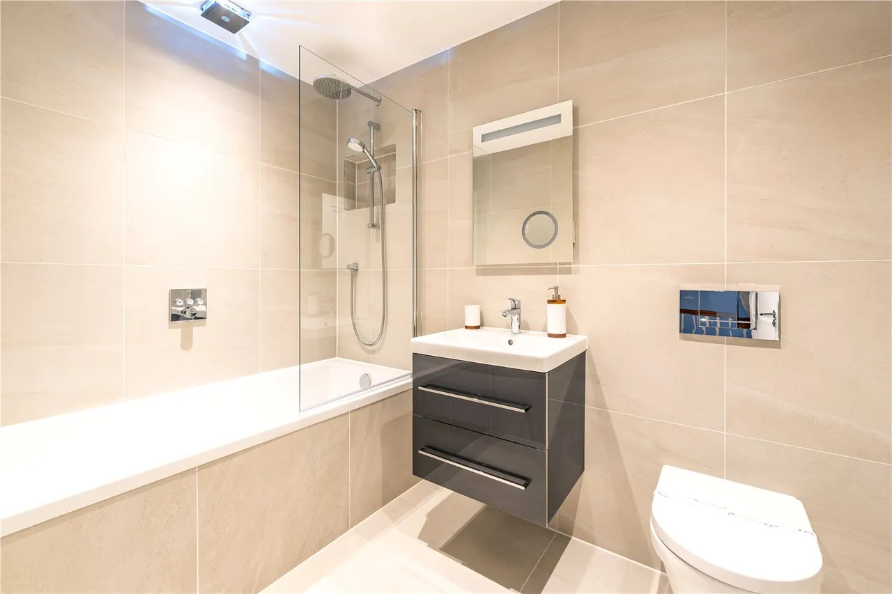 Bonville House, Hampton, TW12 2SX, photo 14
