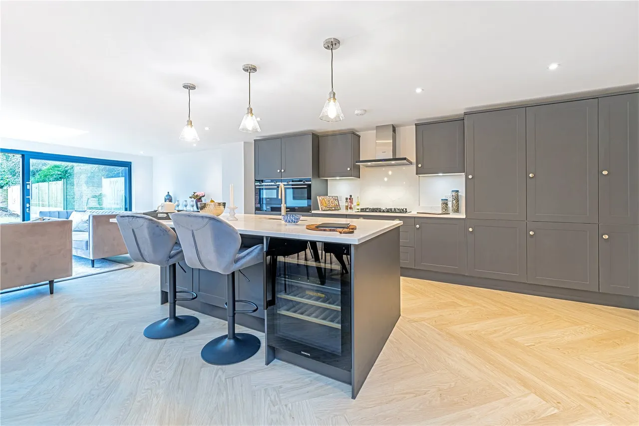 Bonville House, Hampton, TW12 2SX, photo 4