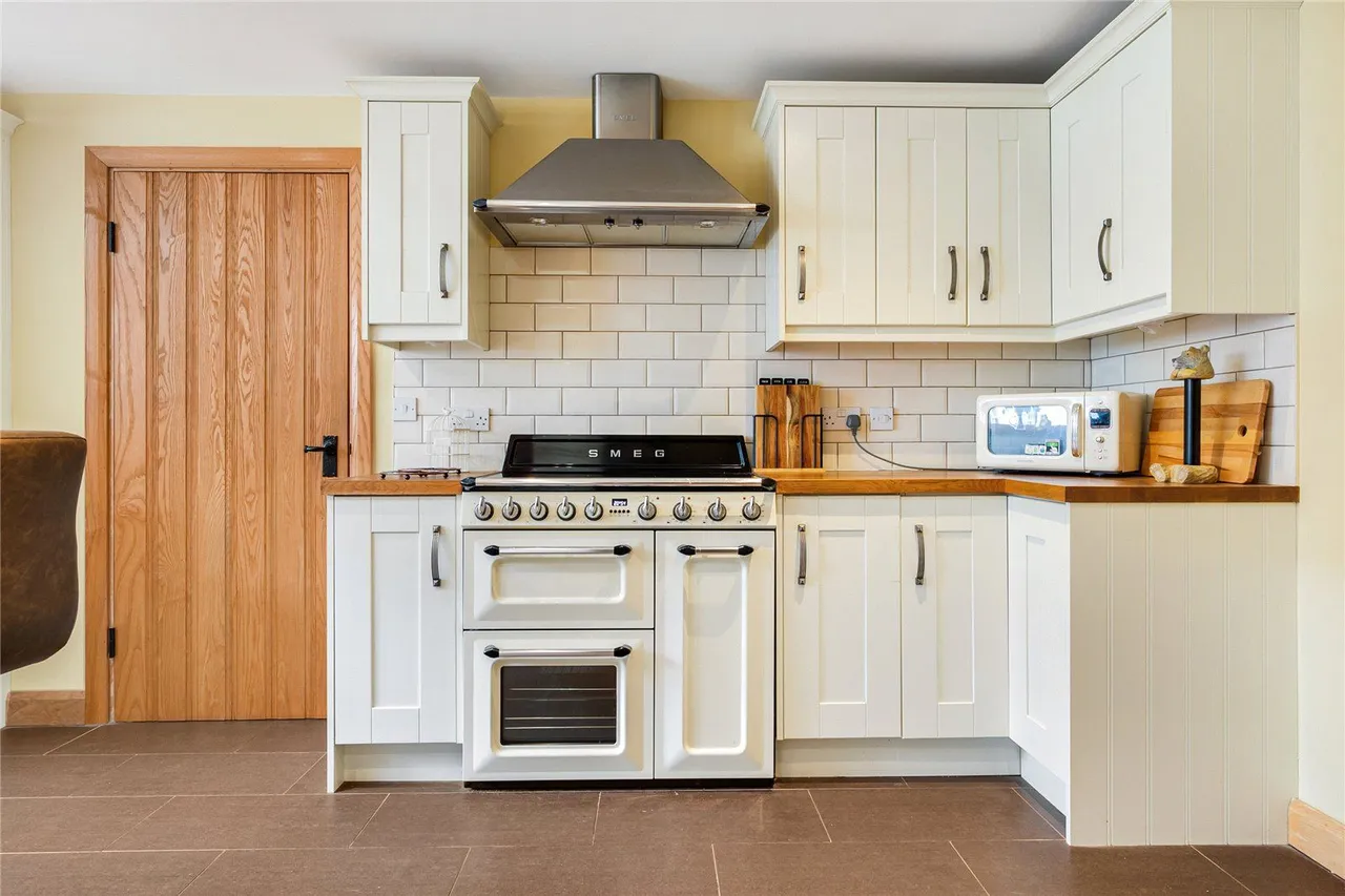 Doncaster Road, Foulby, WF4, photo 9