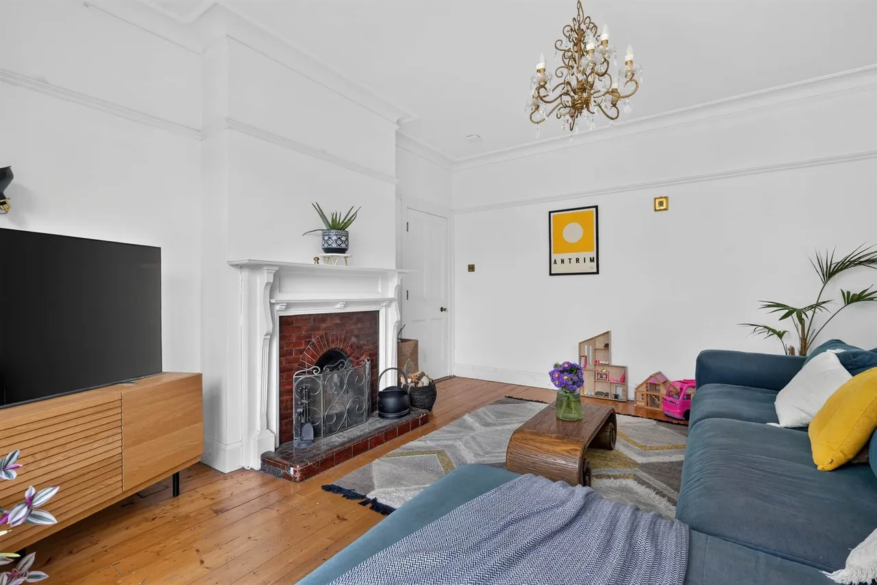 Off Malone Road, Belfast, BT9, photo 15