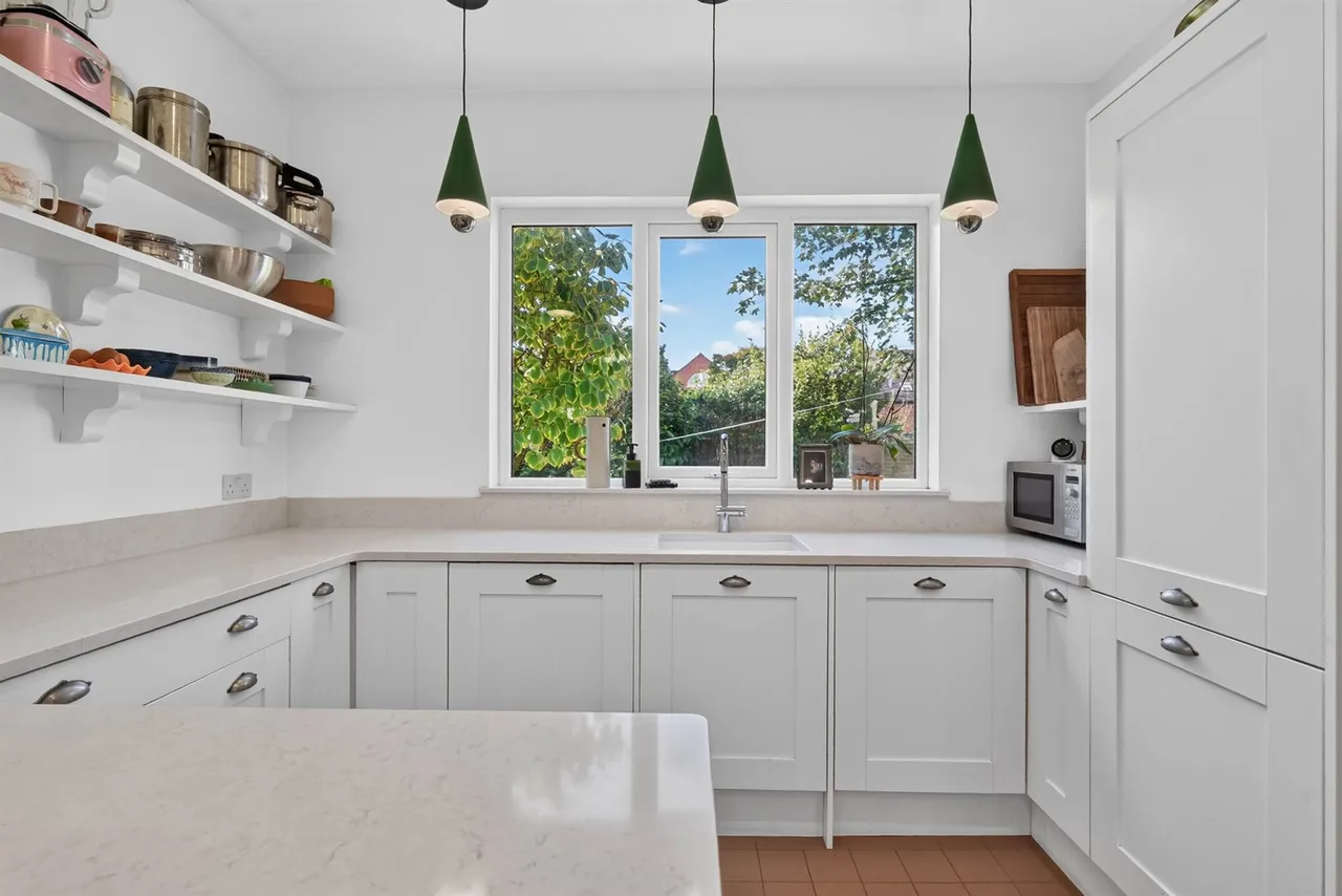 Off Malone Road, Belfast, BT9, photo 29