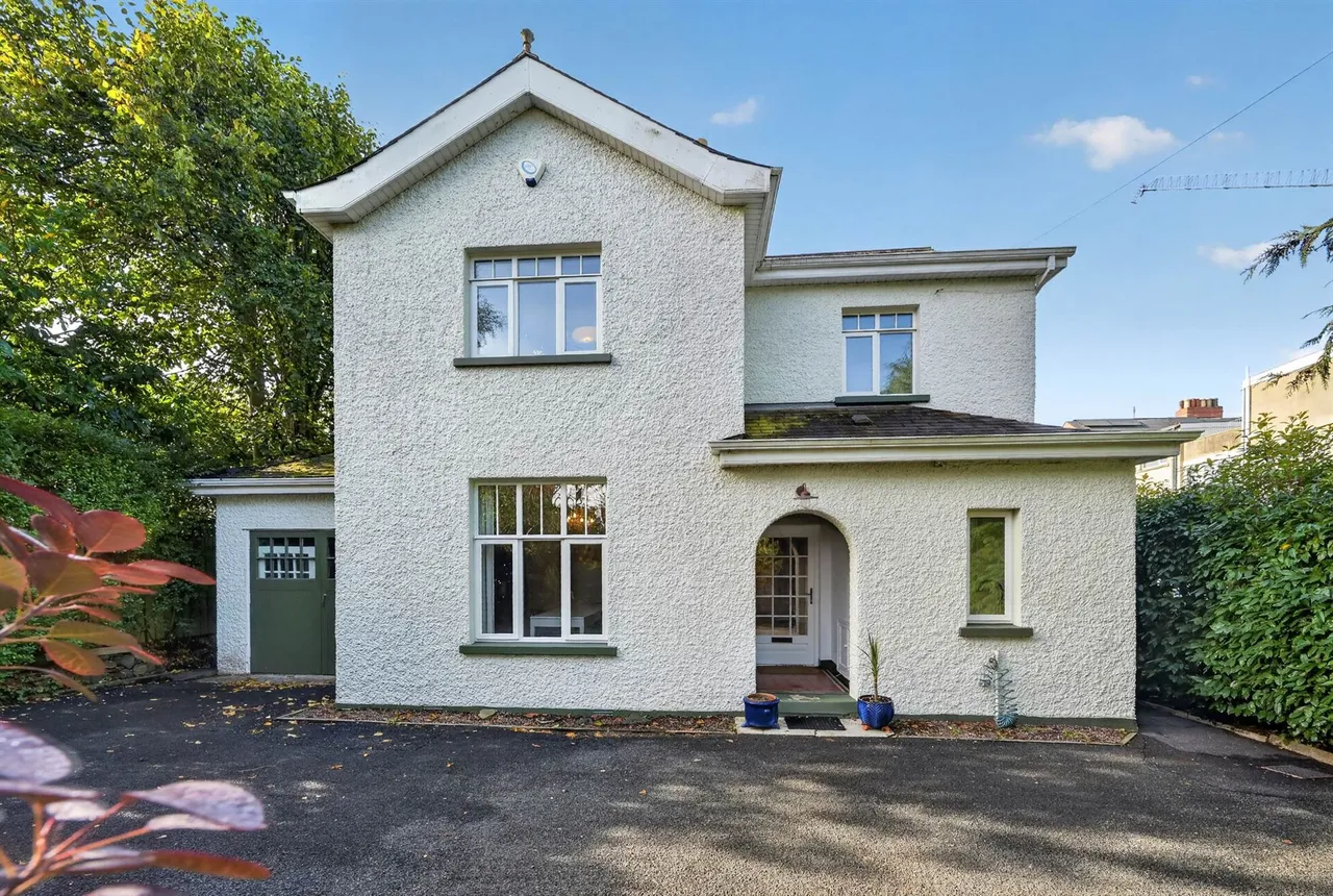 Off Malone Road, Belfast, BT9, photo 2
