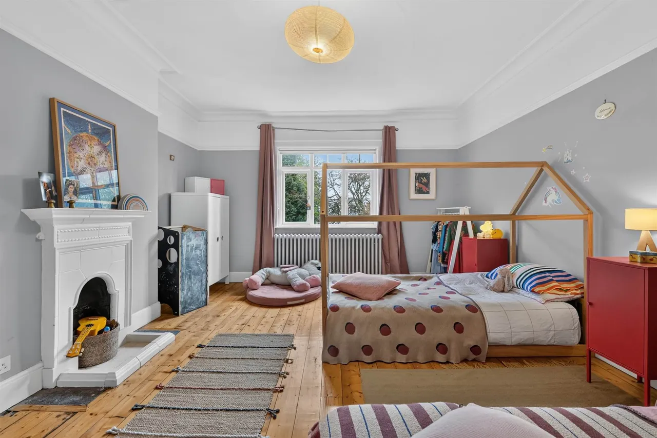 Off Malone Road, Belfast, BT9, photo 38