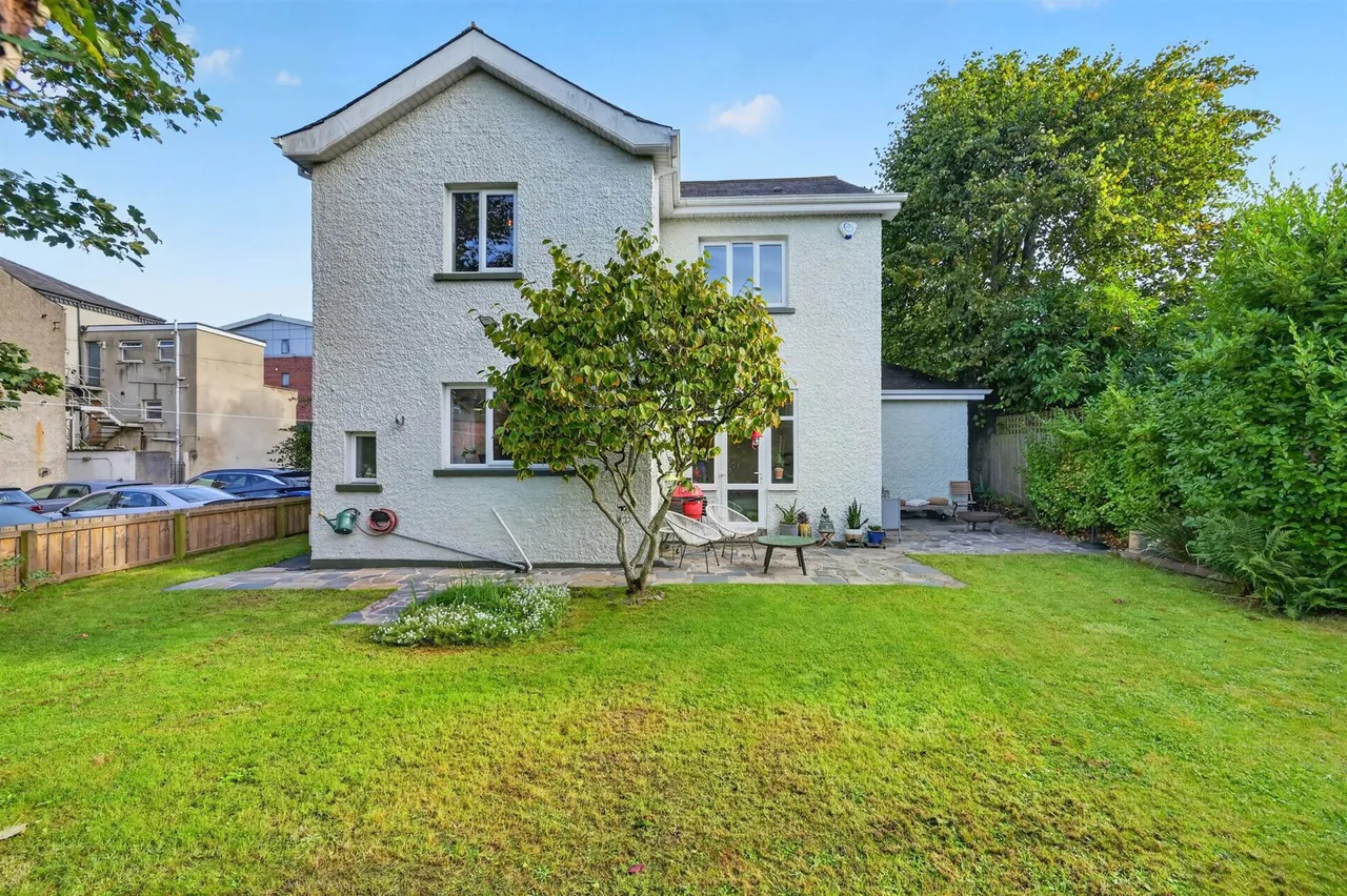 Off Malone Road, Belfast, BT9, photo 60