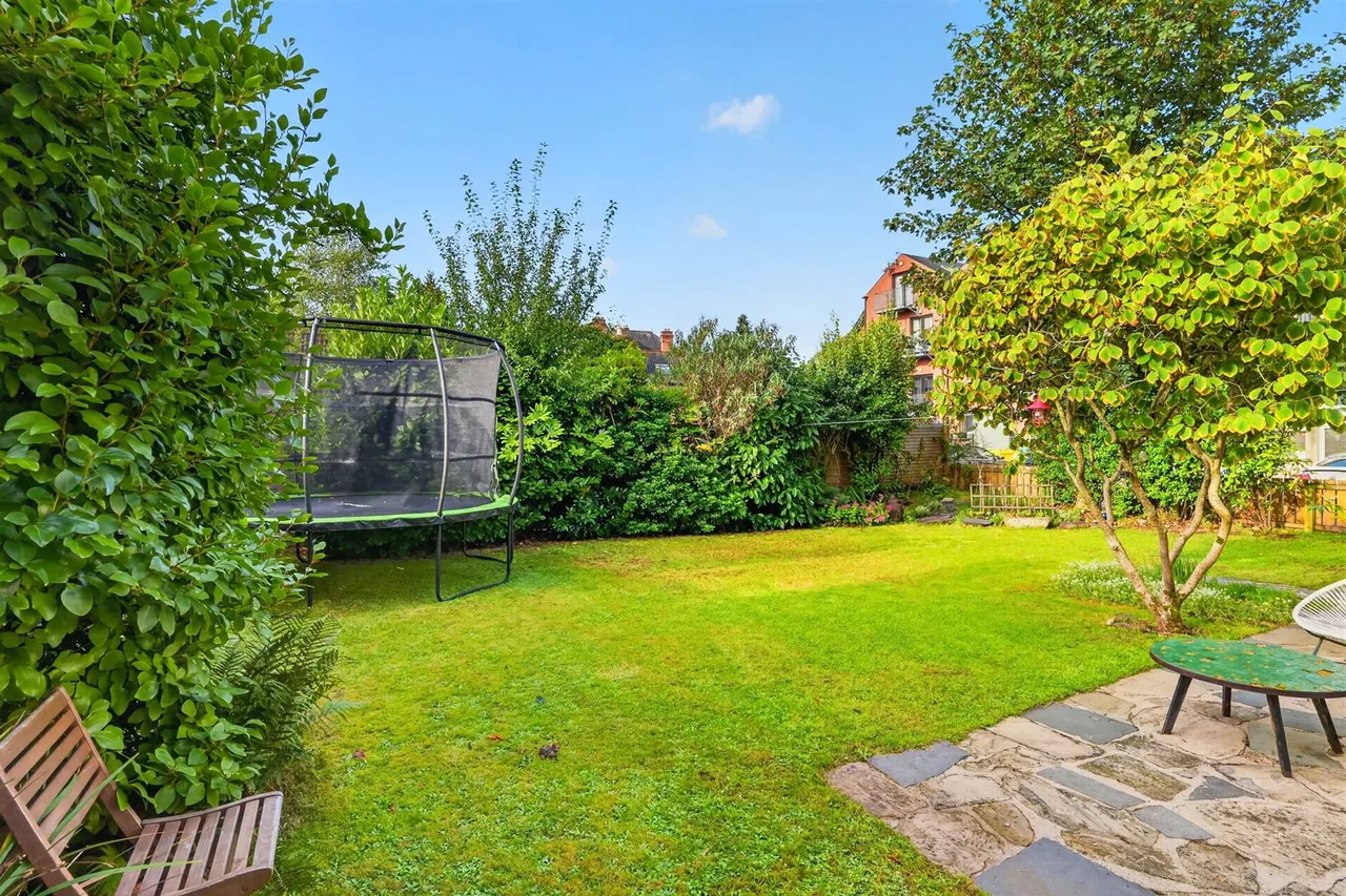 Off Malone Road, Belfast, BT9, photo 55