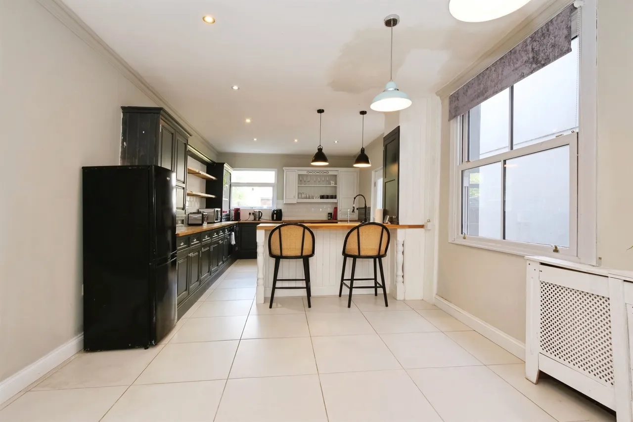 Coity Road, Bridgend, CF31, photo 6