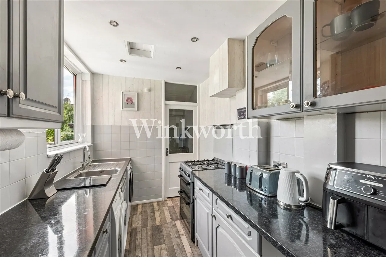 Ash Grove, London, N13, photo 7