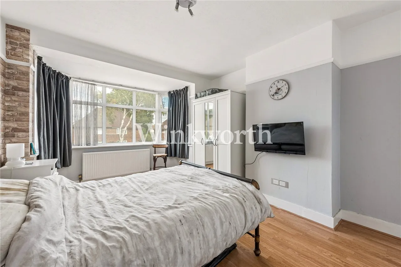Ash Grove, London, N13, photo 3