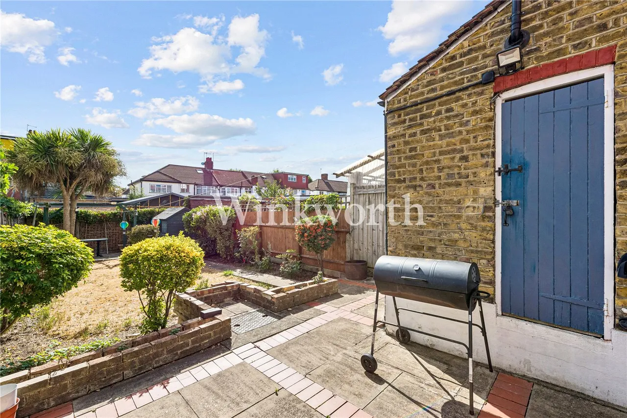Ash Grove, London, N13, photo 4