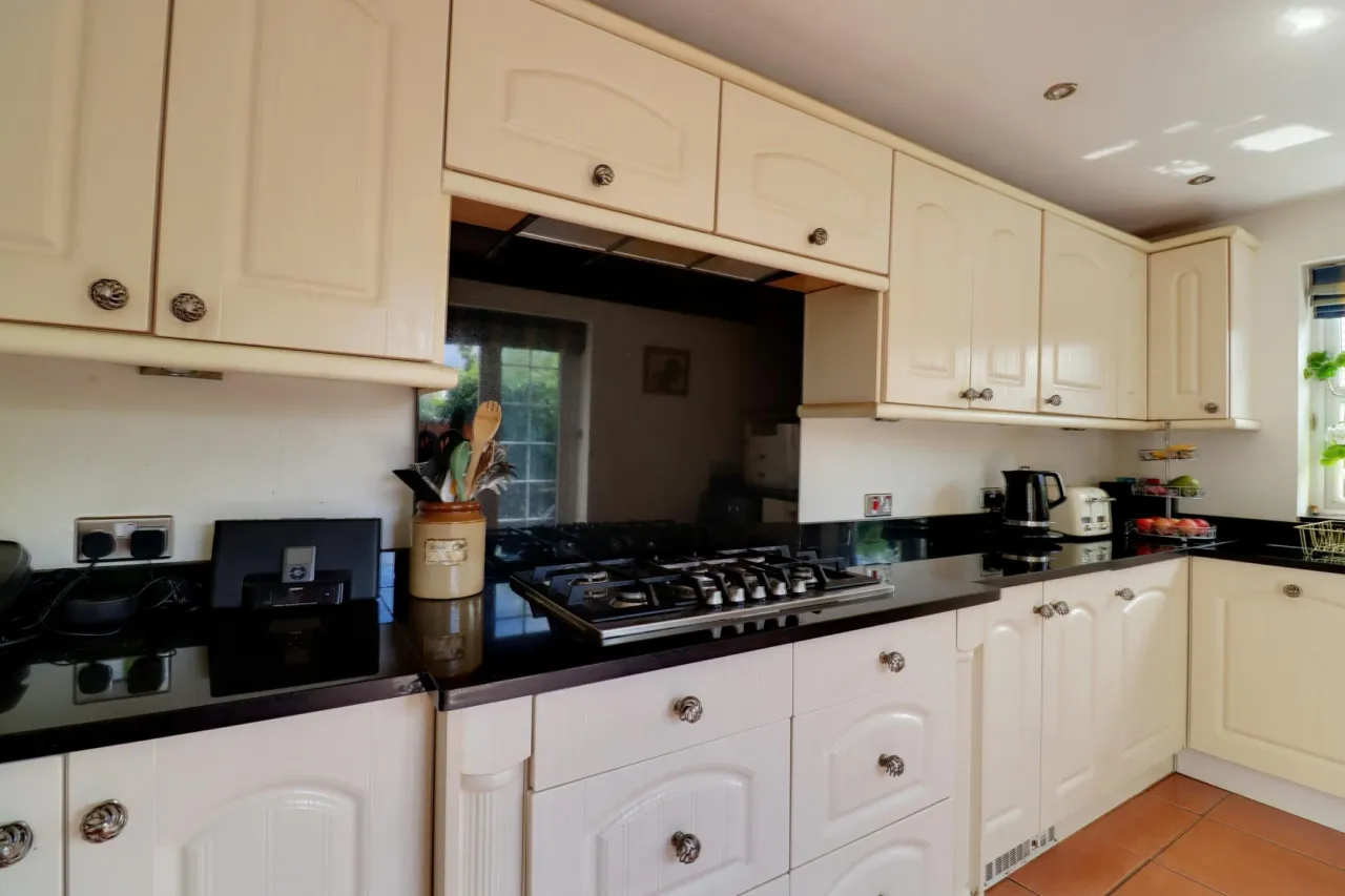 London Road, Nantwich, photo 11