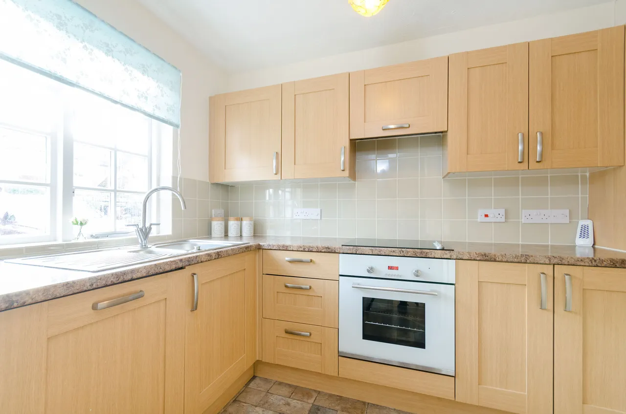 5 Grayham Road, New Malden, photo 5