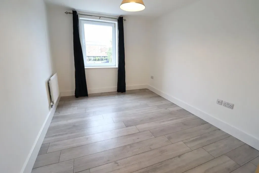 Princes Way, Bletchley, Milton Keynes, Buckinghamshire, MK2 2FB, photo 7