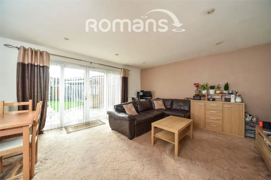 Hawkins Way, Wokingham, RG40, photo 4