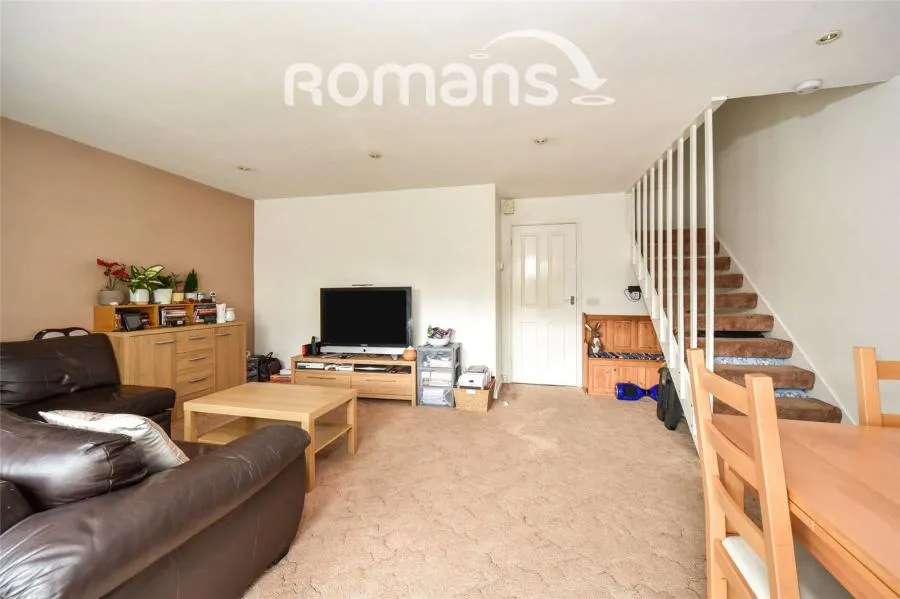 Hawkins Way, Wokingham, RG40, photo 5