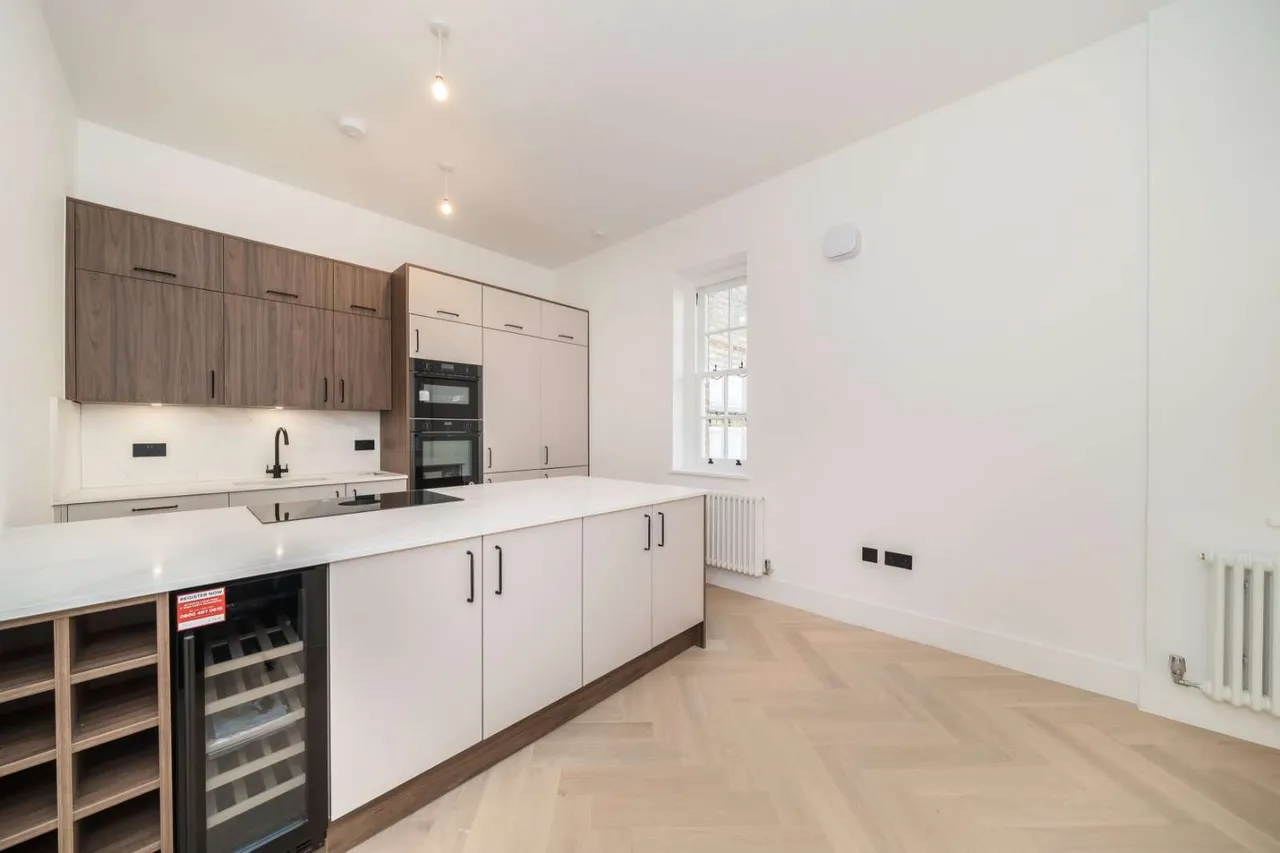 Thornton Heights, Hillside, SW19, photo 5