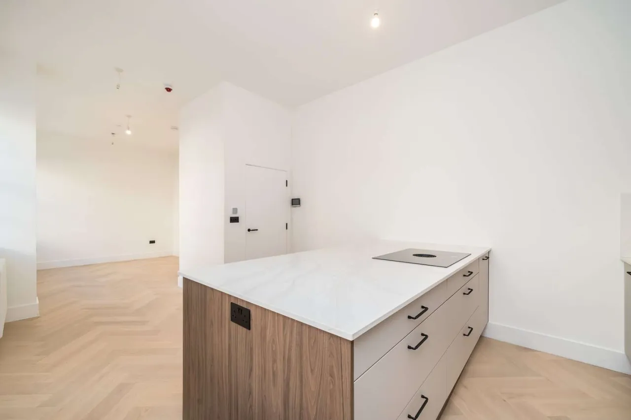Thornton Heights, Hillside, SW19, photo 6