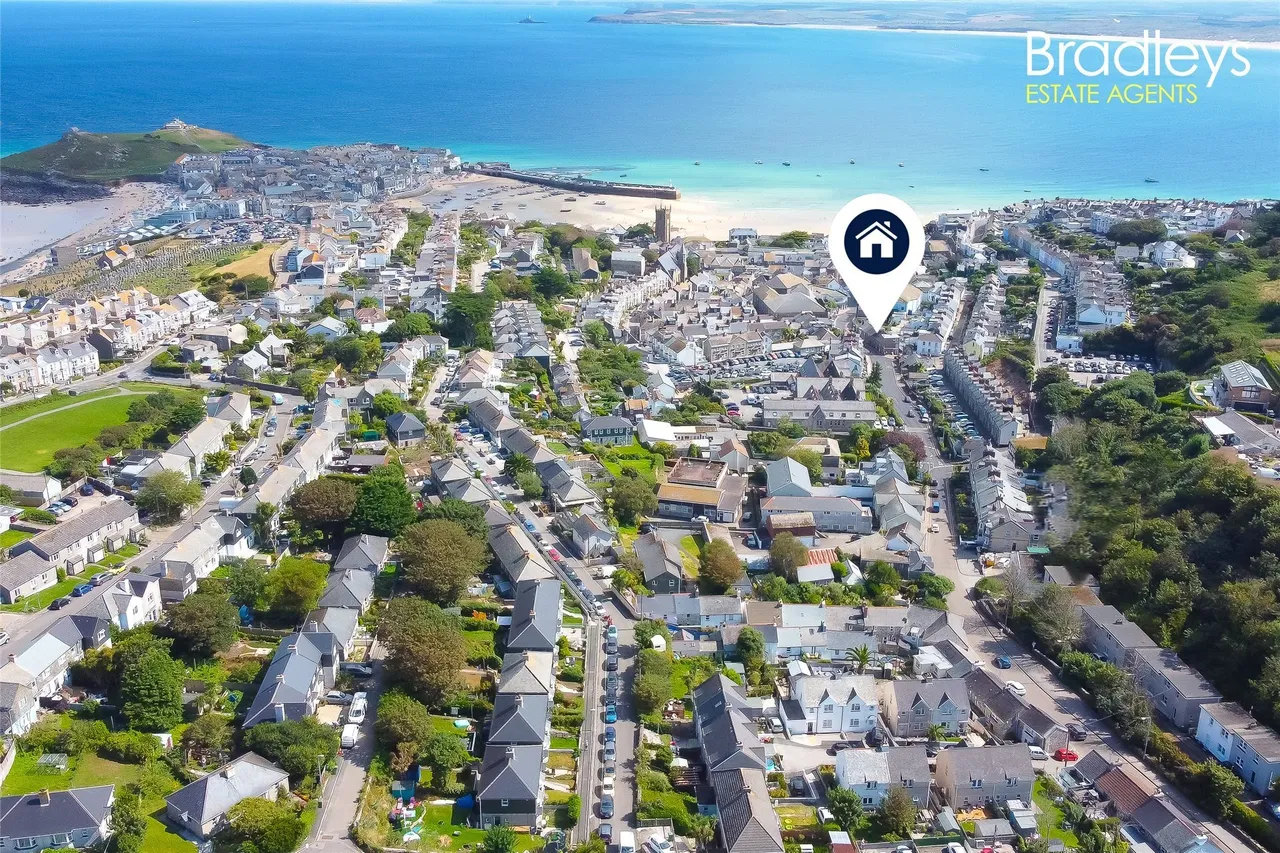 2 bed property for sale — Umfula Place, St. Ives, Cornwall, TR26