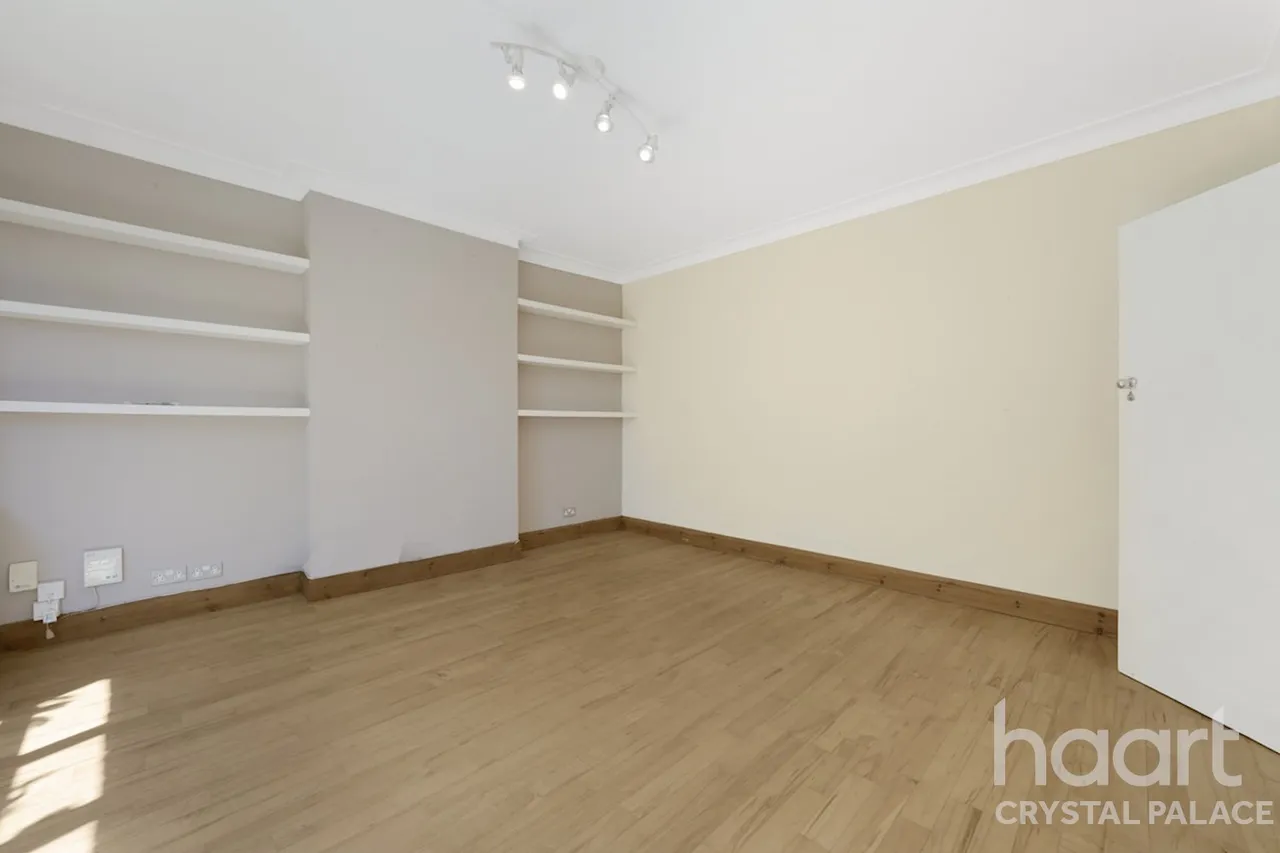 Beulah Hill, London, SE19, photo 17