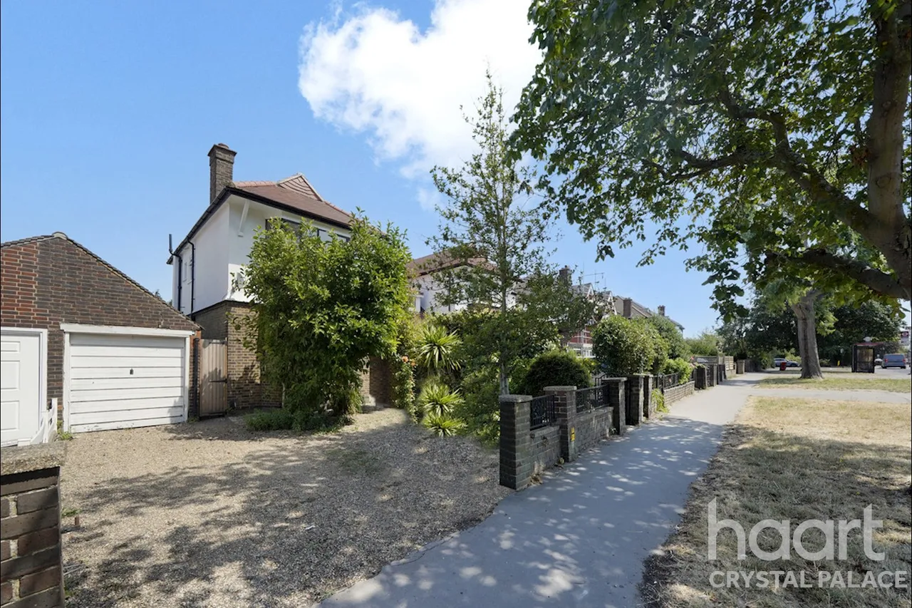 Beulah Hill, London, SE19, photo 10
