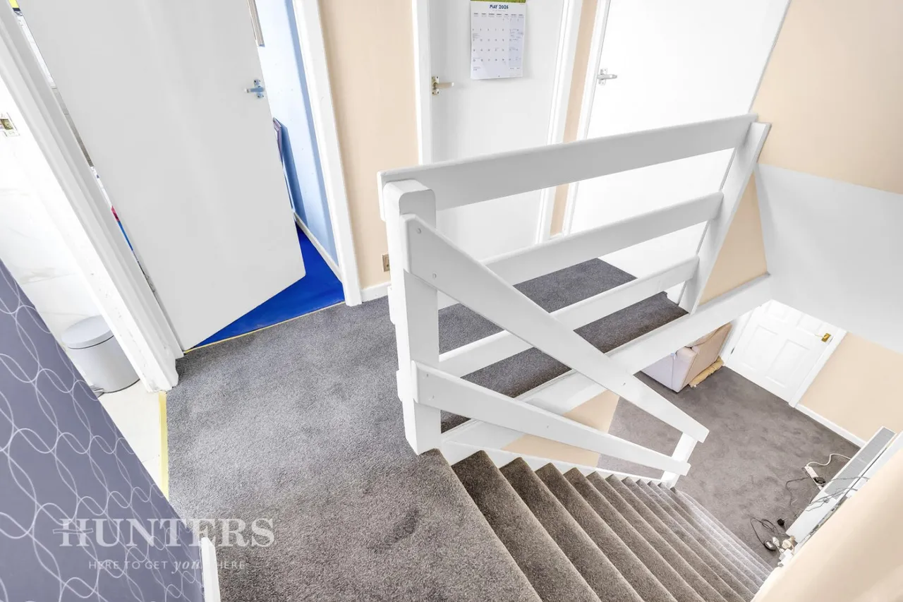 Chichester Close, Smithy Bridge, OL15, photo 14