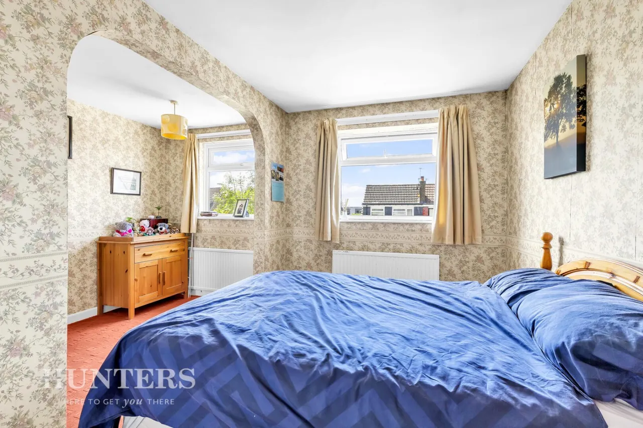 Chichester Close, Smithy Bridge, OL15, photo 15